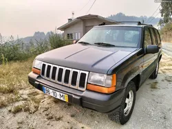 Jeep Cherokee 2.5 Laredo