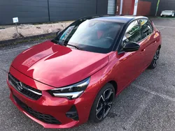 Opel corsa diesel rouge et noire