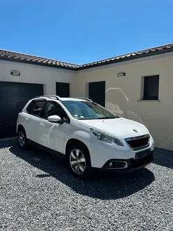 Peugeot 2008 1.6 HDI 92cv / 3éme Main / Attelage / Kit Distri + Accessoires Fait / Bluetooth / Clim / Régulateur de vitesse / Roue de secours etc