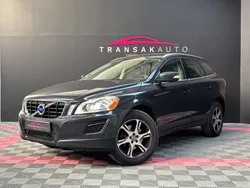 VOLVO XC60 D3 DRIVe Momentum 5 cylindres Suivi à jour