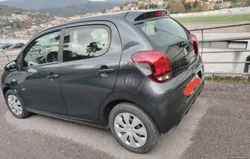Peugeot 108 Motor Toyota 2017 mês 12