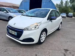 PEUGEOT 208 1.2 VTi 68ch BVM5 Like