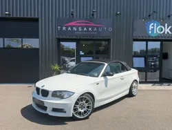 BMW SERIE 1 CABRIOLET E88 120i 170 ch PACK M avec RÉGULATEUR / CARPLAY / SIÈGES CHAUFFANTS