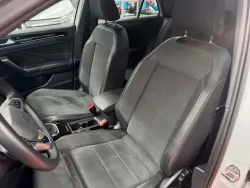 VOLKSWAGEN T-Roc 1.5 TSI Dark Line DSG7