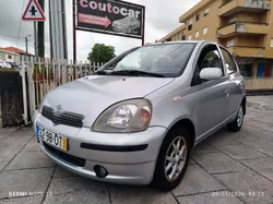 Toyota Yaris 1.0 i Selo Barato ( Viatura Nacional )