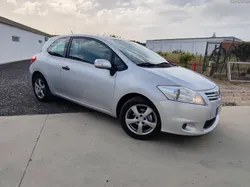 Toyota Auris D4 D 2 lugares