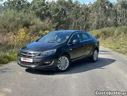 Opel Astra Notchback
