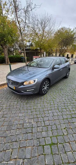 Volvo V60 2.4 D6 Summum AWD Phev