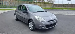 Renault Clio Impecável