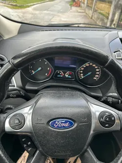 Ford Kuga Suv