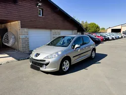 Peugeot 207 1.4 i 75 cv 73000 KM GARANTIE