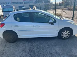Peugeot 207 1.4 VTi 16v Confort