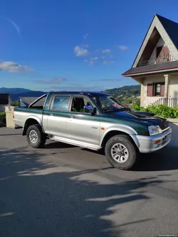 Mitsubishi L200 Strakar