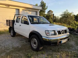 Nissan Navara 2.5td 4x4 d22