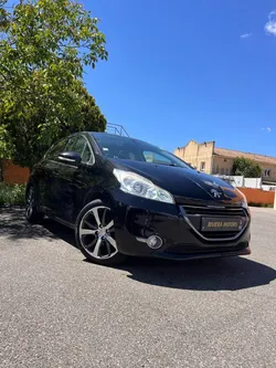 PEUGEOT 208 FÉLINE 1.6 e-HDi 92CV