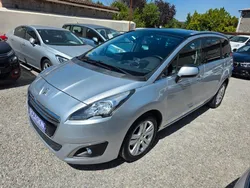 Peugeot 5008 1.6 BLUEHDI 120 CV 7 PLACES + ATTELAGE