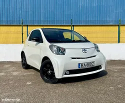 Toyota iQ 1.0 VVT-i 2 EP+NAVI+Bluetooth