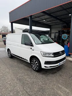 VOLKSWAGEN TRANSPORTEUR T6 - 3 places carte grise - Attelage - Boîte automatique