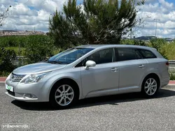 Toyota Avensis SW 2.0 D-4D Exclusive +Pele+GPS