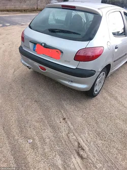 Peugeot 206 1.1
