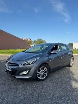 HYUNDAI i30 1.6 CRDi 110 CV BLUE DRIVE INTUITIVE –