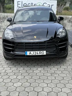 Porsche Macan Turbo