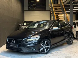 VOLVO V40 D4 190ch R-DESIGN – Phase 2 – Toit panoramique – Historique complet