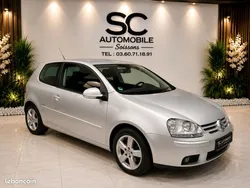 VOLKSWAGEN GOLF V 1.4 80CV LE TOP pour jeune permis ELLE EST ETAT COMME NEUF