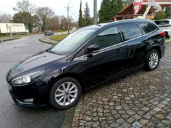Ford Focus Titanium Full
