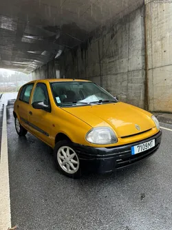 Renault Clio 1.2 8V