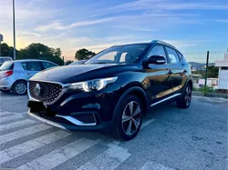 MG ZS Ev