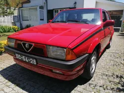 Alfa Romeo 75 1.6 IE Trofeo