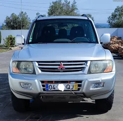 Mitsubishi Pajero 3.2 DiD 5 portas