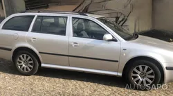 Skoda Octavia 1.6 Ambiente de 2001