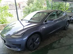 Tesla Model 3 Standard Range Plus Rwd
