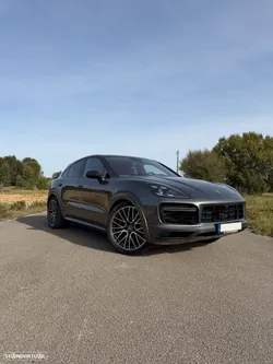 Porsche Cayenne Coupé Turbo S E-Hybrid Tiptronic S