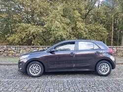 Kia Rio 1.4 CRDI 80KM LIVRO REV. NOVO TROCO