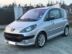 Peugeot 1007 1,6 110cv essence boîte auto 128000 kms