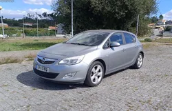Opel Astra 1.3 cdti 95 cv Cosmo