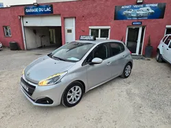Peugeot 208 Phase II / 1.6 BlueHDi 100 Ch / An 2016 / 5 Places / Pack Clim Gps Radar Caméra Reg Lim Vitesse
