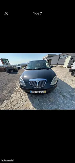 Lancia Ypsilon 1.2 16V Argento 4