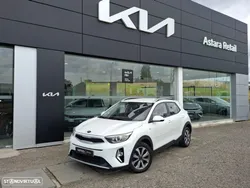 Kia Stonic 1.2 by FILA