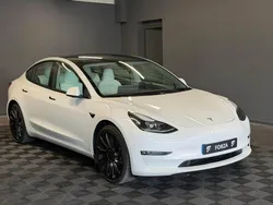 TESLA MODEL 3 Performance