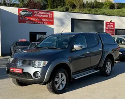 Mitsubishi L200 2.5 136CH BVA 4x4 Double Cabine Seulement 111.717kms - 1ère Main - Carnet Entretien - HardTop - Attelage - Cuir - Toit ouvrant