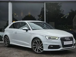 Audi A3 S line 1.6 TDI - 105CV