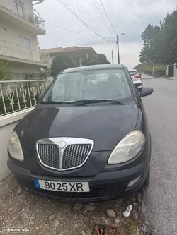 Lancia Ypsilon 1.2 16V Oro