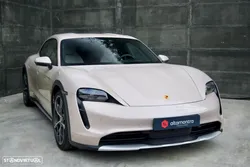 Porsche Taycan Cross Turismo 4S