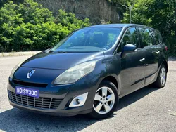Renault Megane II (E84) 1.9 dCi 130ch FAP Privilège 2010