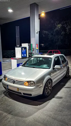 VW Golf 4
