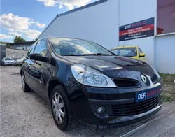 Renault Clio III 1.4 Essence 100ch Dynamique – Très faible kilométrage – Entretenu exclusivement chez Renault. Fiable et bien équipée. CT OK